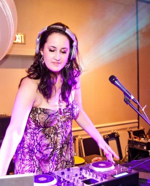 DJ VANESSA
