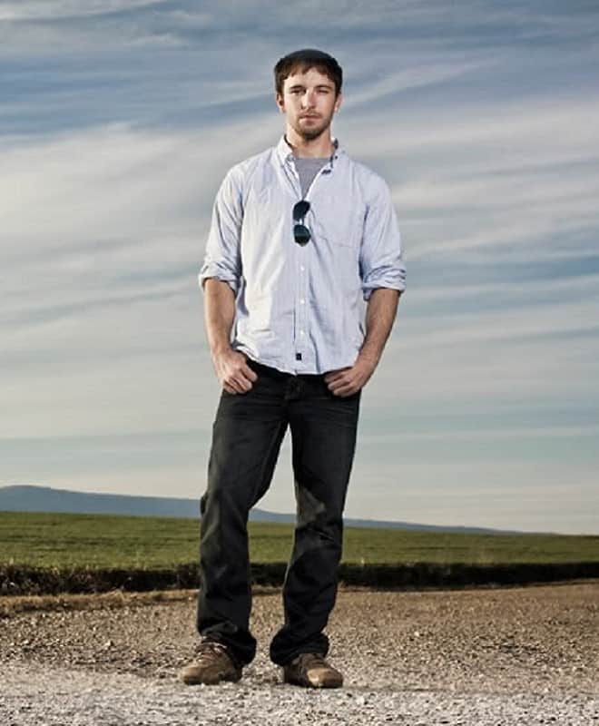 GUITARIST VOCALIST JOSH FORD
