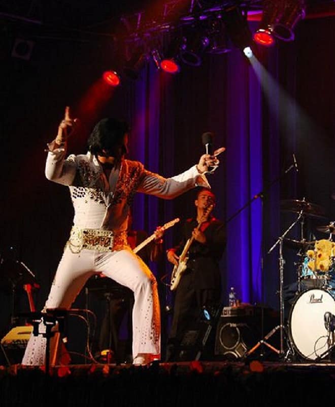 ELVIS IMPERSONATOR MARK