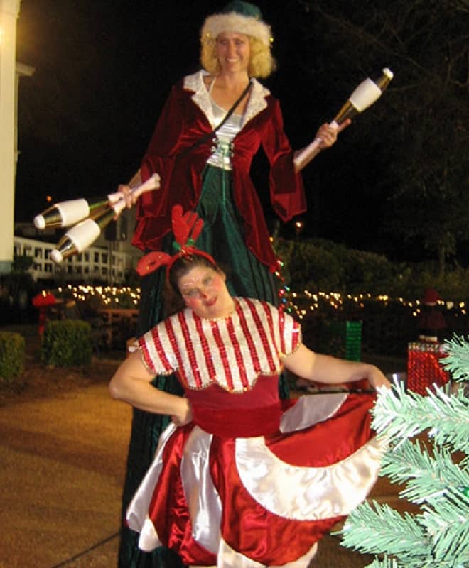 STILTWALKER CARRIE