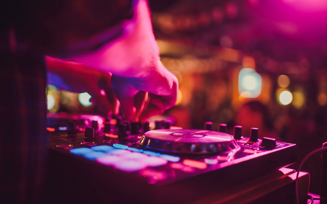 7 Skills All Good DJs Have in Common