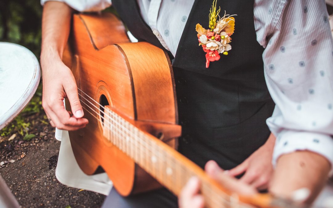 7 Brilliant Questions to Ask Before You Book a Band for a Wedding