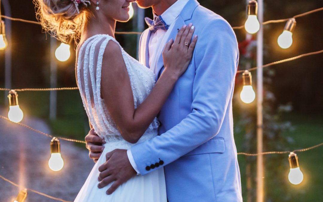 A Guide to the Best Wedding Reception Songs